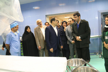 با حضور دکتر هاشمی وزیر بهداشت مرکز سوختگی و ترمیمی حضرت امام حسین (ع) افتتاح شد